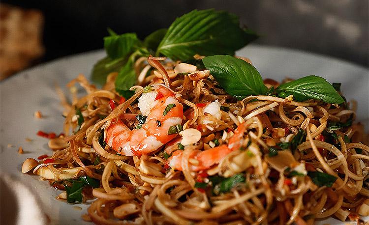Gỏi bắp chuối tôm thịt