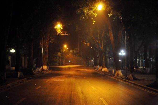 Cái tĩnh lặng của đêm Hà Nội