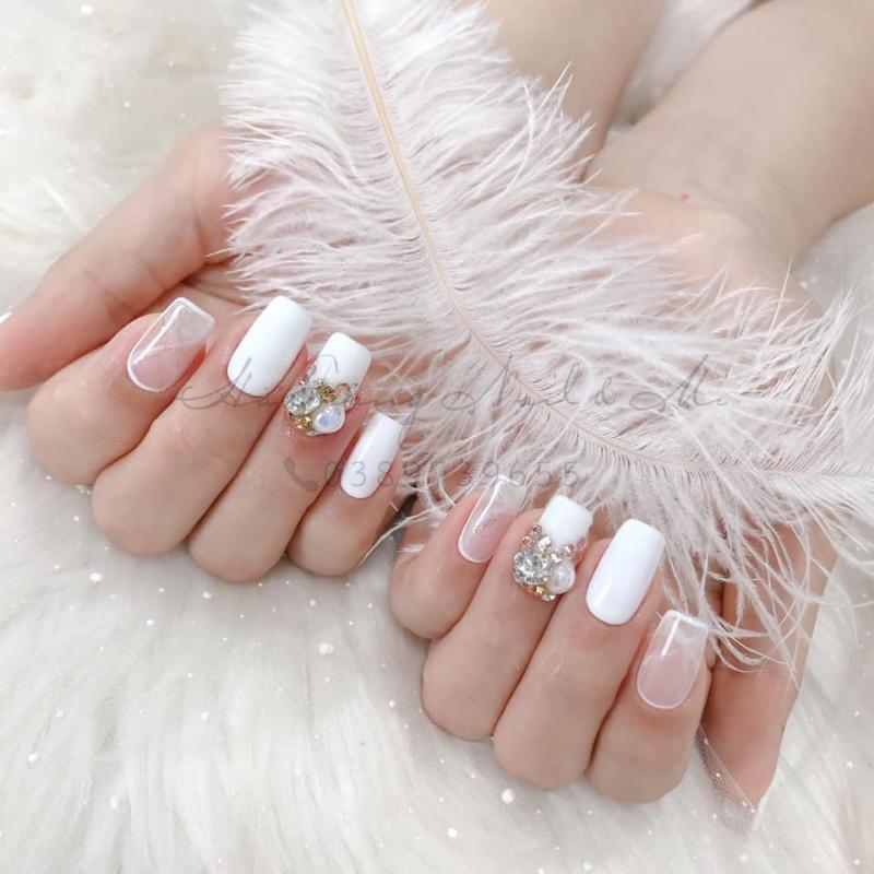 Hà Trang Nail & Mi