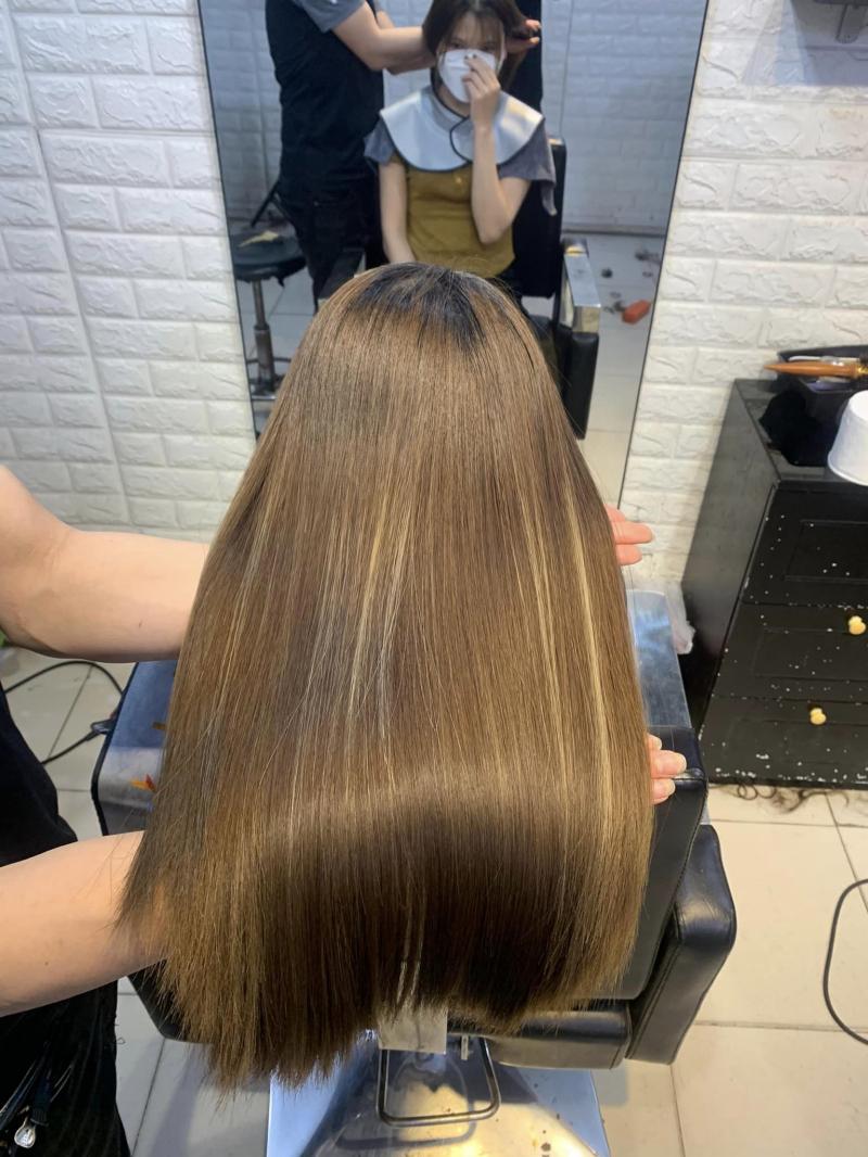 Cậu Bé Gầy Hair Salon