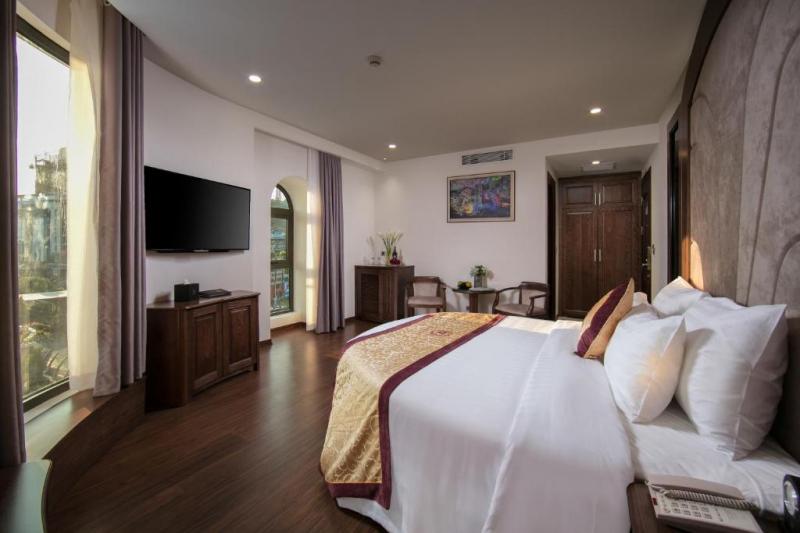 Halios Hotel Halong