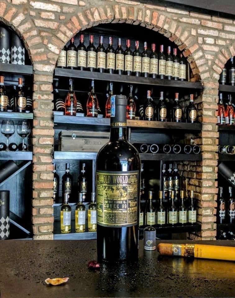 Hầm rượu vang Wineplaza