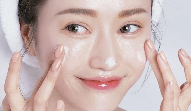 Trị mụn đầu đen