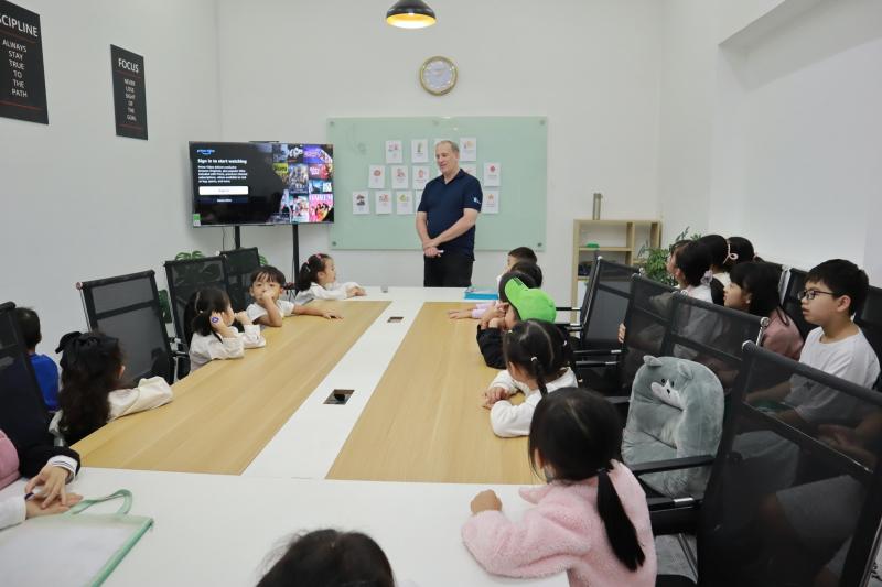 Hello English Language Centers