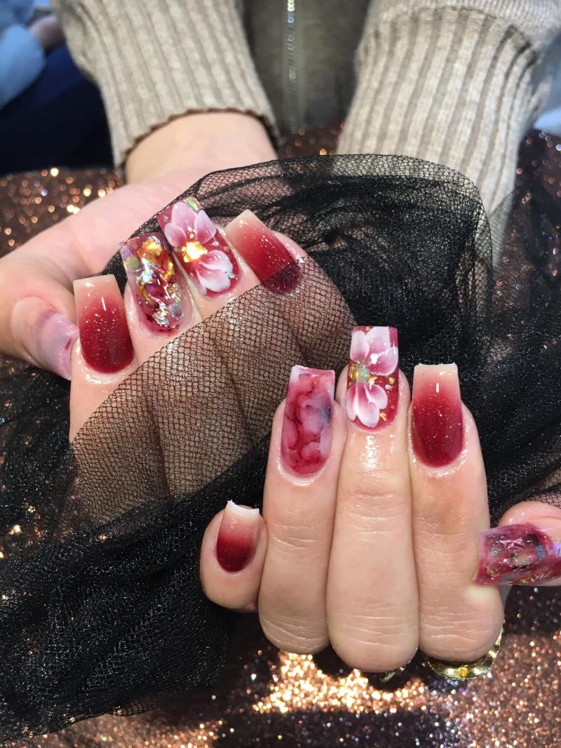 Hip Hip Nail