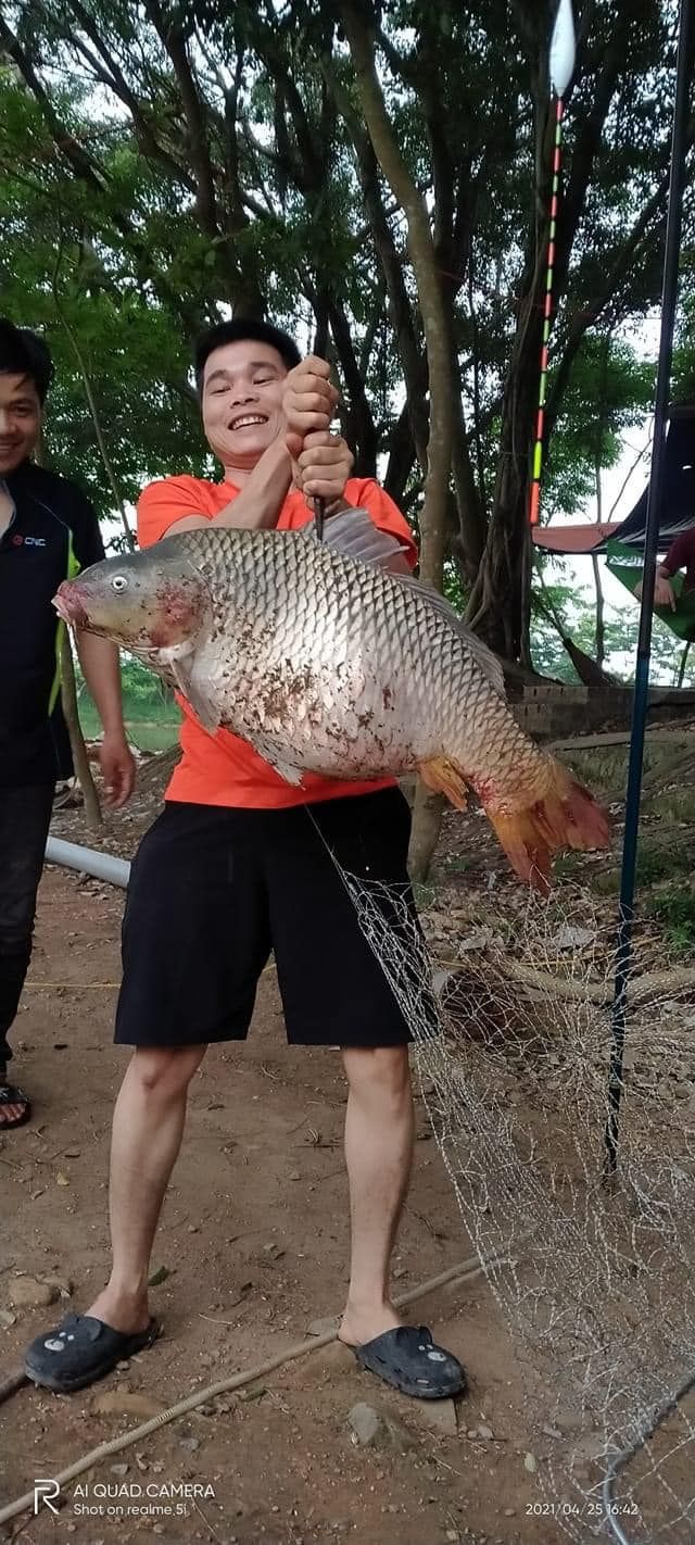Hồ Câu Phương Nam