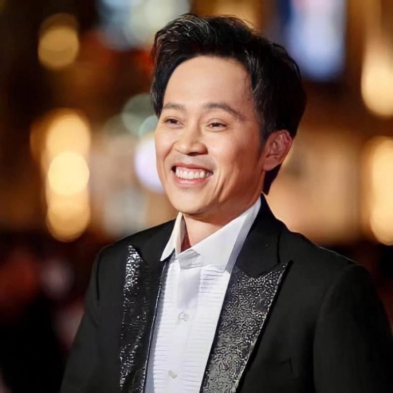 Nghệ Sĩ Hoài Linh