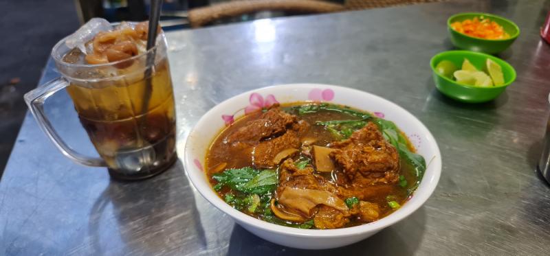 Hủ Tiếu Mì Sườn Kho Ngô Quyền