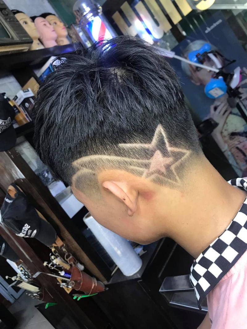 Hùng Barber shop
