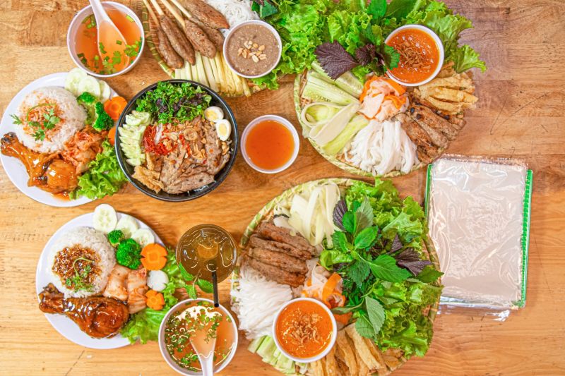 Hùng Việt - Nem Nướng Nha Trang