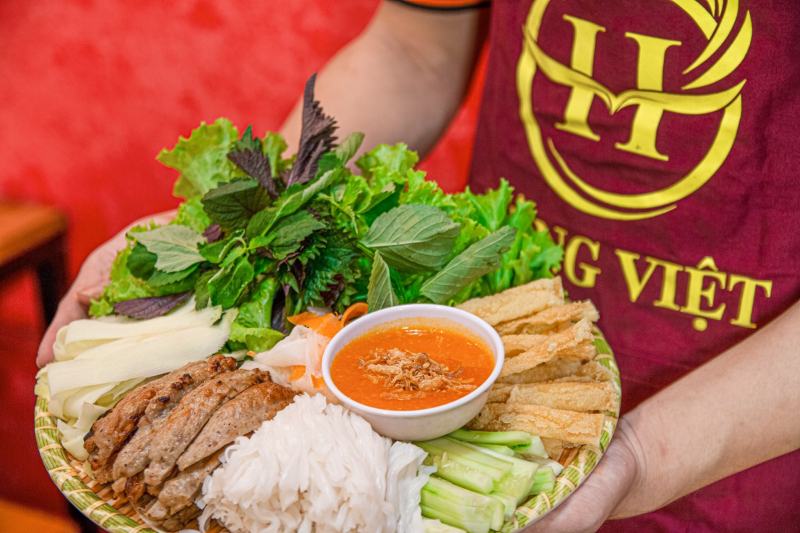 Hùng Việt - Nem Nướng Nha Trang