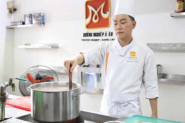 Hướng nghiệp Á Âu