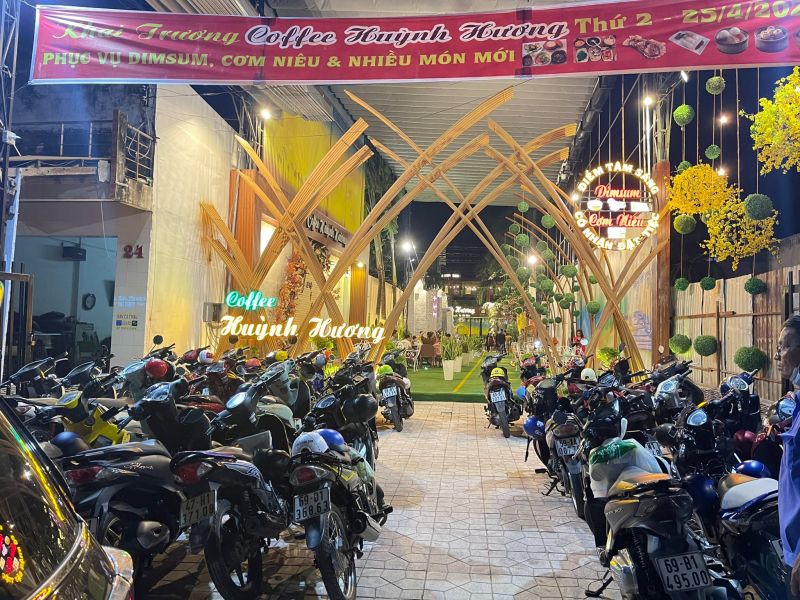 Coffee Huỳnh Hương