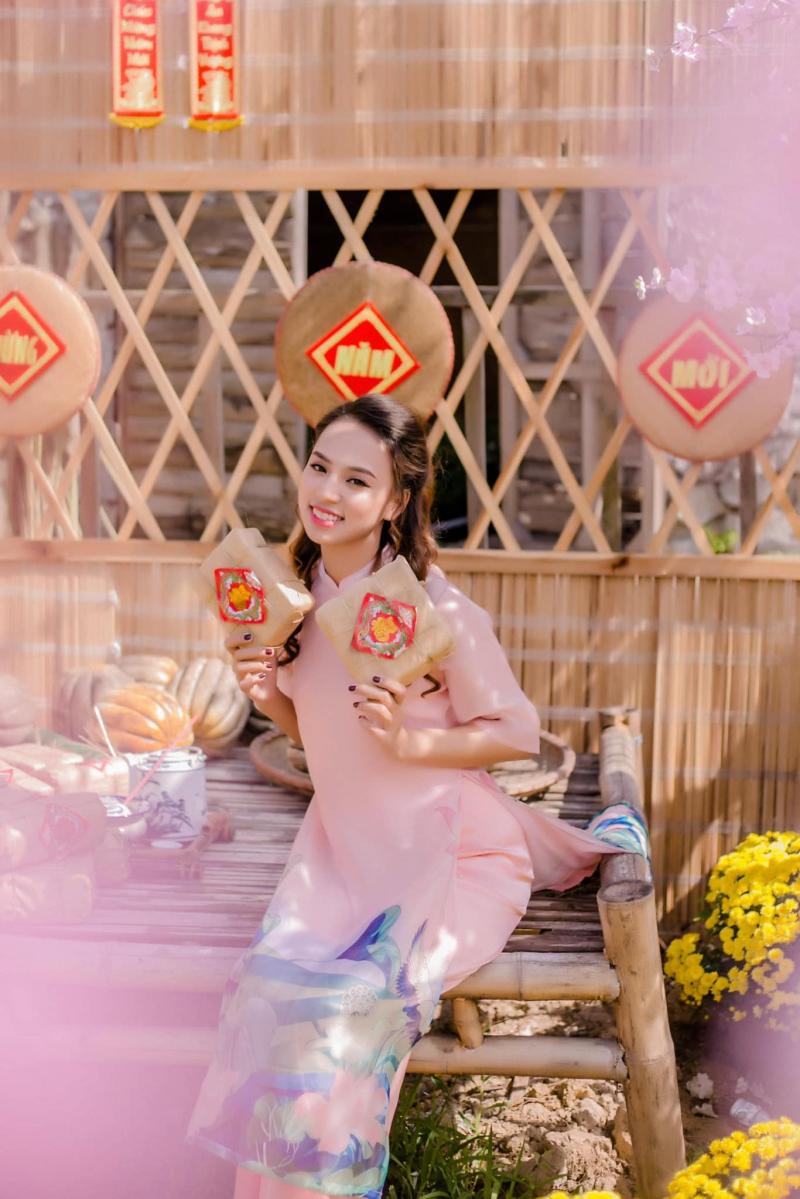 KAs Studio sở hữu đội ngũ nhiếp ảnh gia chuyên nghiệp và rất yêu nghề vì vậy khách hàng hoàn toàn có thể yên tâm khi tìm đến studio