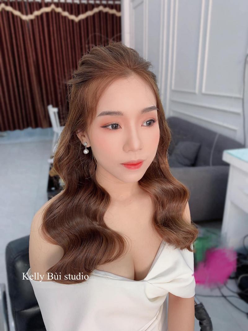 ﻿Kelly Bùi Studio