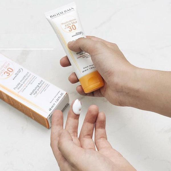 Kem Chống Nắng Bioderma Dành Cho Da Dầu, Mụn SPF30 40ml