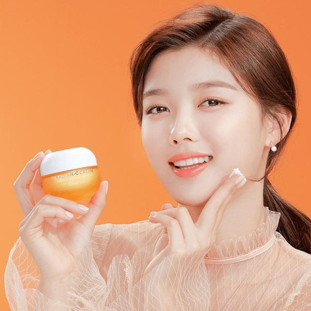 Kem dưỡng trắng da làm mờ đốm nâu Laneige Radian-C Cream