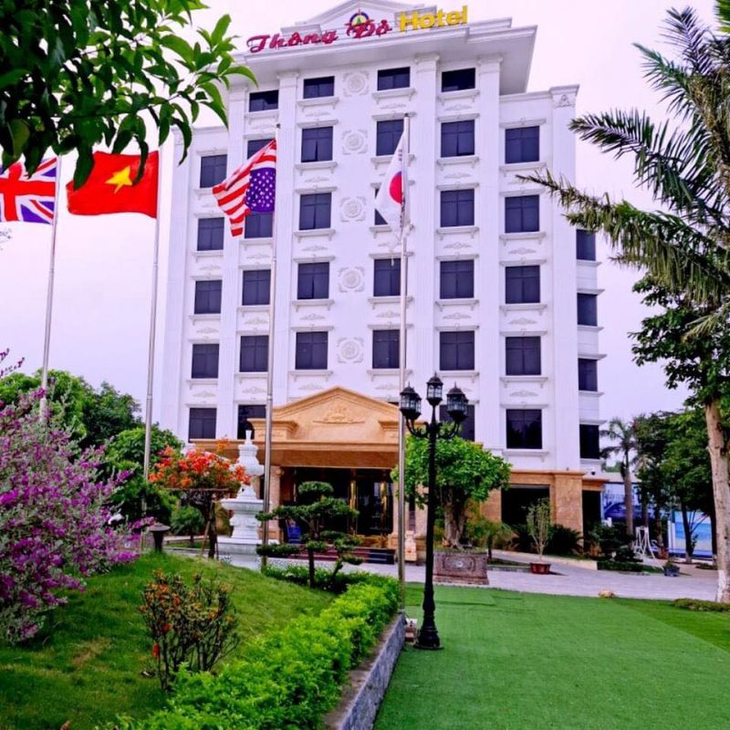 Khách sạn Thông Đỏ