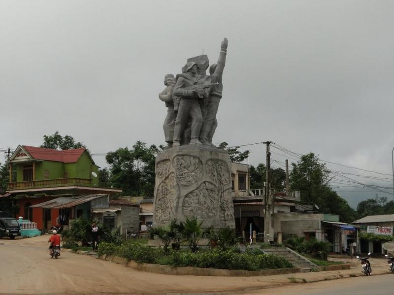 Tượng đài chiến thắng Khe Sanh