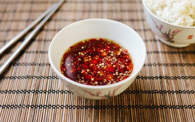 Kiểm tra độ đậm đặc của nước mắm