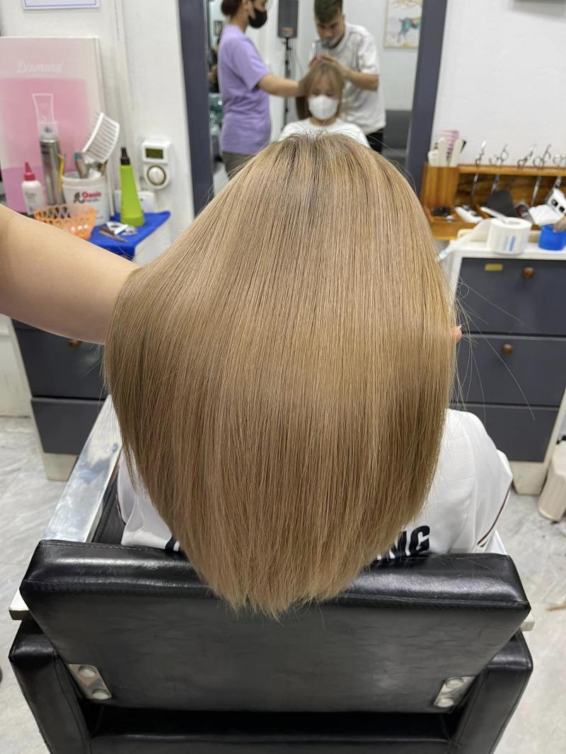 Kiên Toni Hair Salon