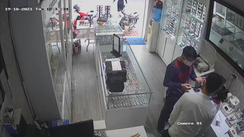 Kính Mắt Công Hoàng