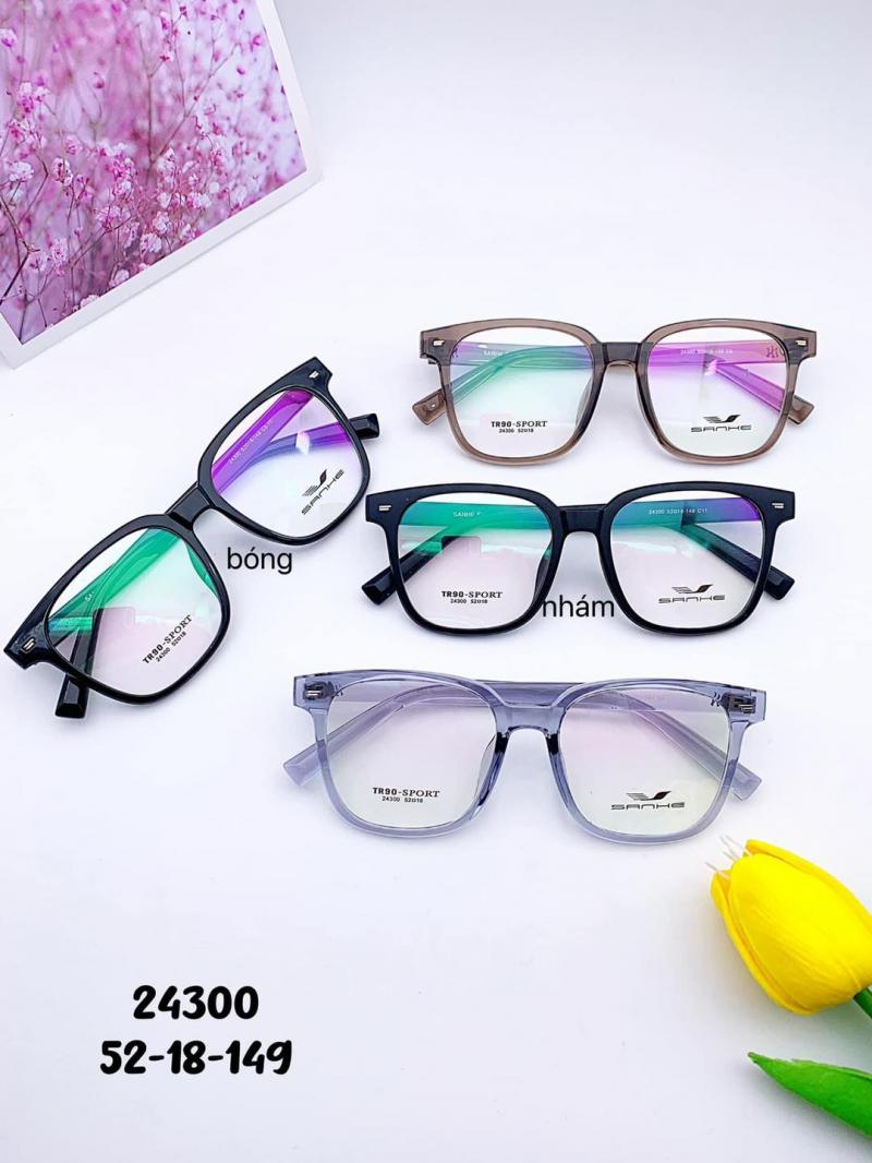 Kính mắt Việt Thắng