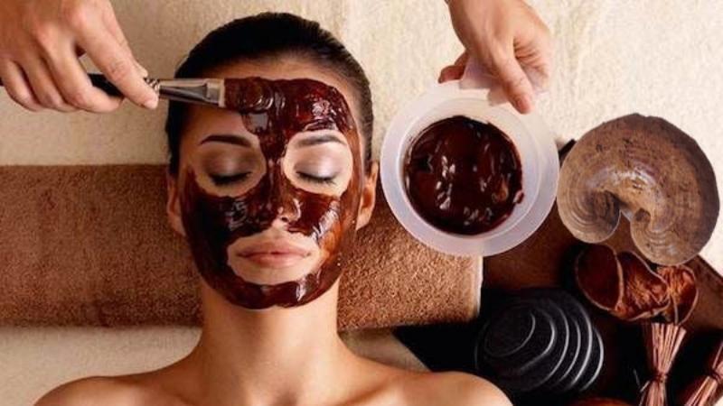 Làm mặt nạ dưỡng da