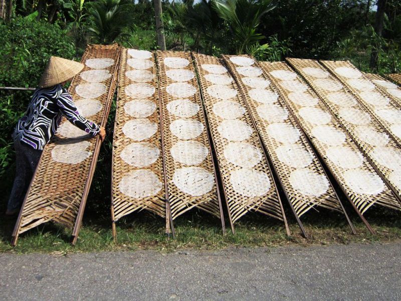 Làng nghề làm bánh tráng