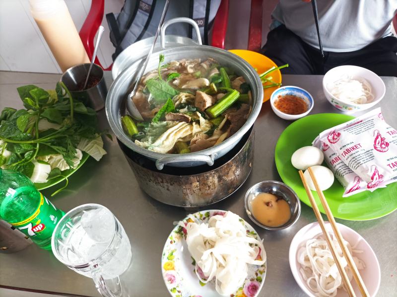 Lẩu Bò Cô Liên