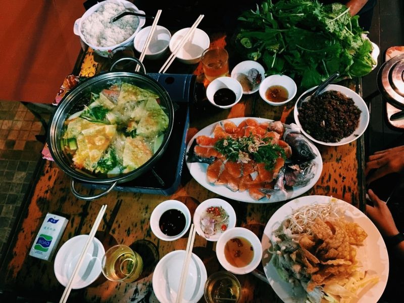 Lẩu cá hồi