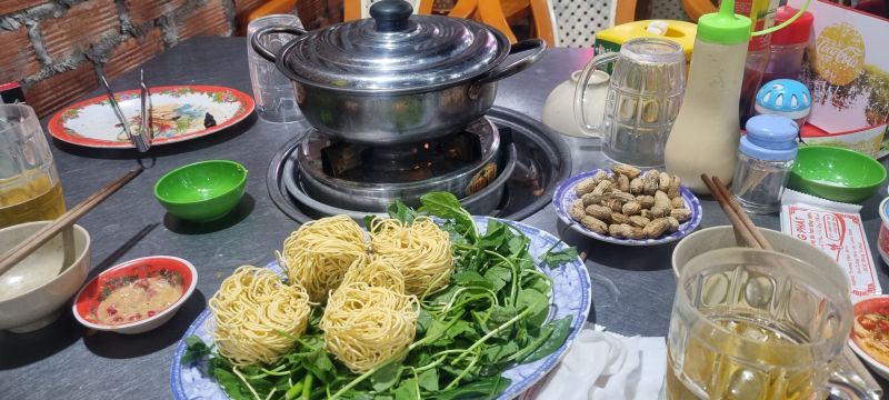 Lẩu dê Hùng Phát