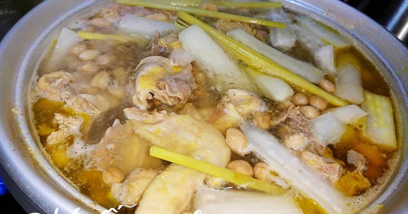 Lẩu Gà Nòi Huy Phát