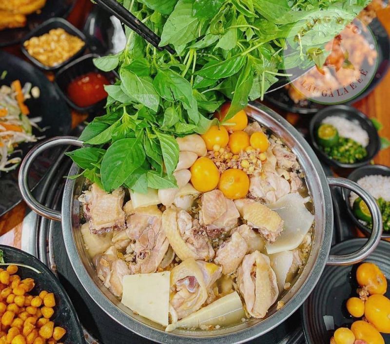 Lẩu Gà Lá É É É Thắng Béo