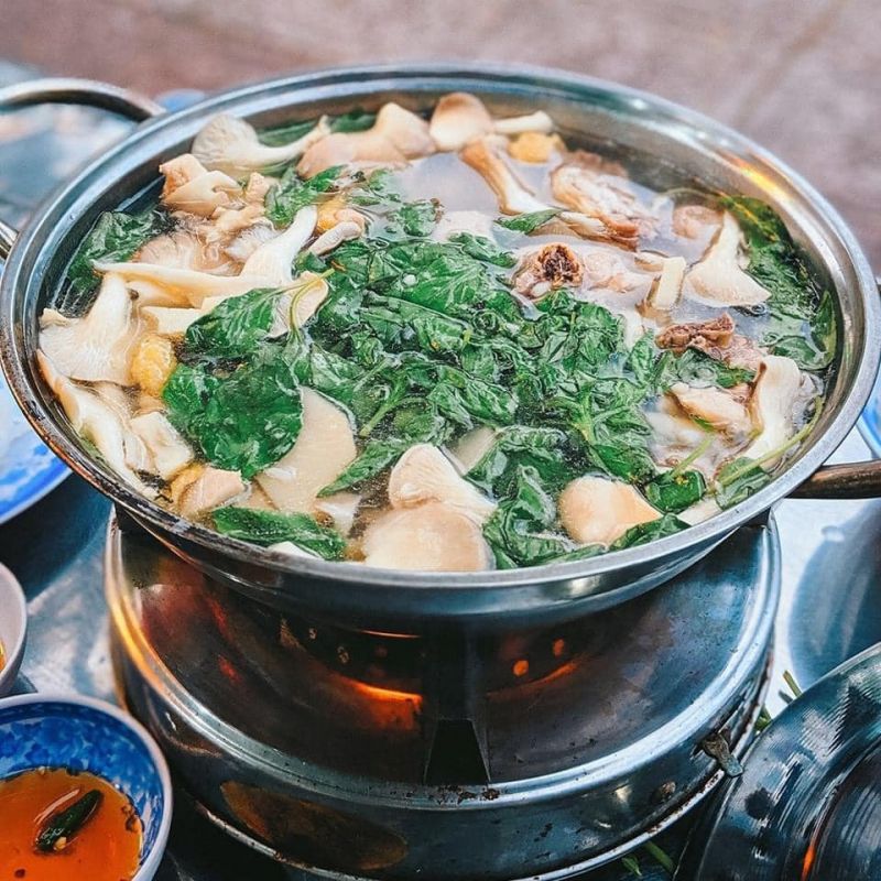 Lẩu Gà Lá É Phú Yên - Hội Ngộ