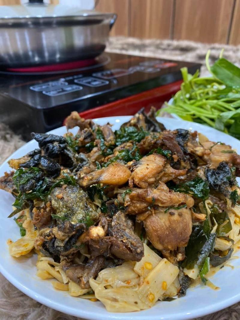 Lẩu Nhà Chanh