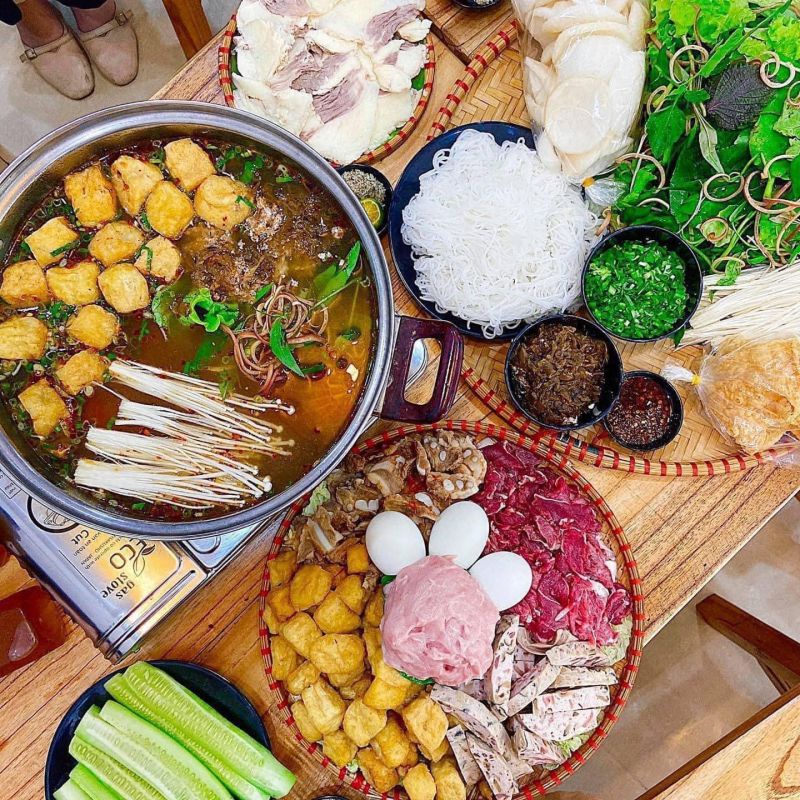 Lẩu Riêu 66 Phó Đức Chính
