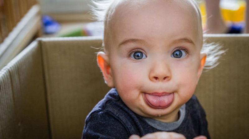 Lè lưỡi cũng giúp hình thành các cơ ở cằm