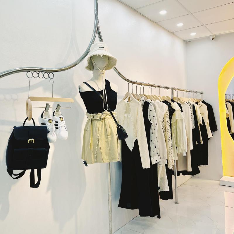 Lee Ly's shop