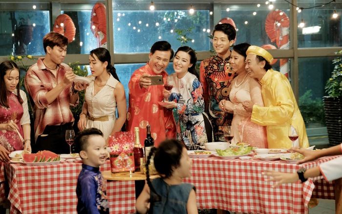 Gia đình thuận hòa. yêu thương nhau là niềm hạnh púc lớn nhất