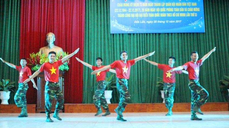 Lời dẫn chương trình văn nghệ ngày 22/12 - Mẫu 3