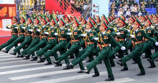Lời dẫn chương trình văn nghệ ngày 22/12 - Mẫu 8