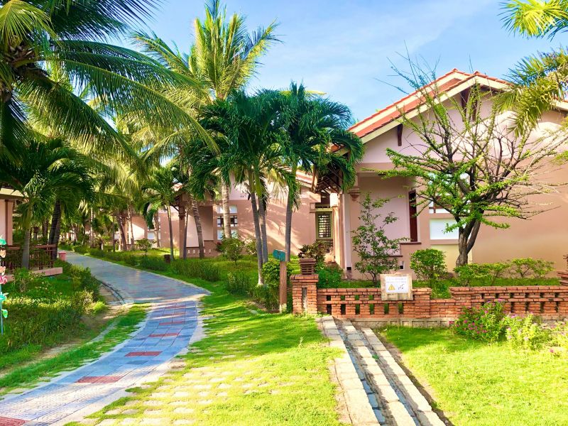 Long Thuận Hotel & Resort