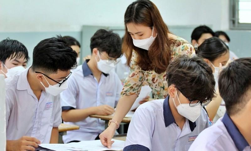 Lớp cận chuyên, chất lượng cao bị xóa sổ