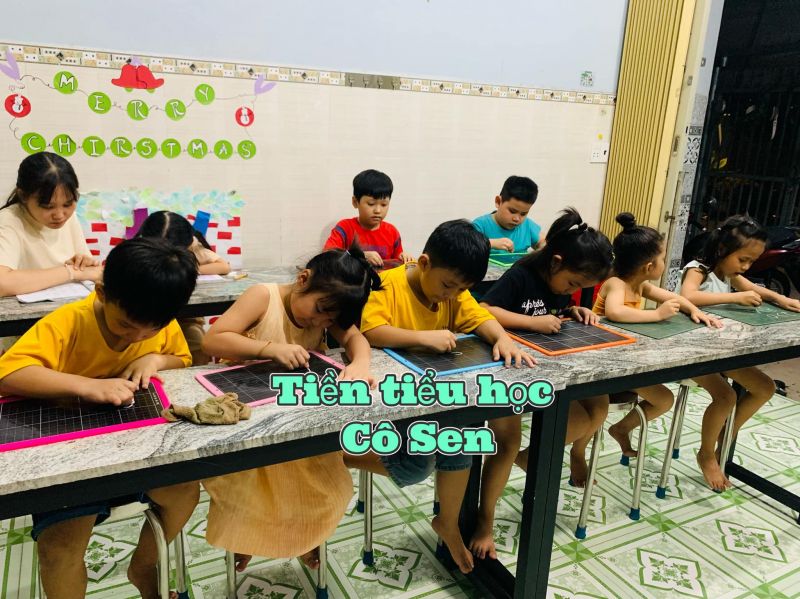 Lớp tiền Tiểu học cô Sen