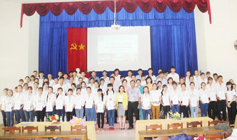Sinh viên tốt nghiệp ngành Luật sẽ có cơ hội và khả năng làm việc ở các vị trí khách nhau trong chuyên môn của mình