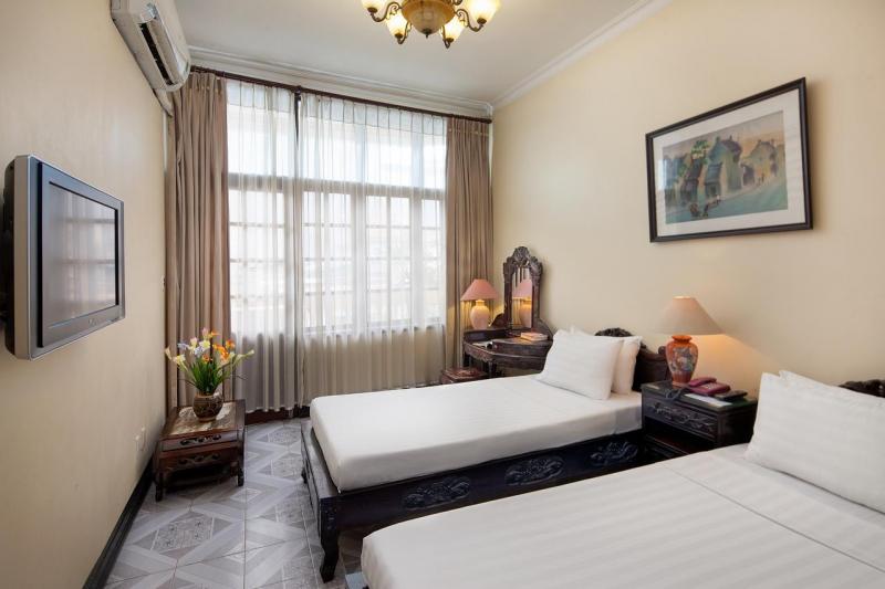 Lucky Hotel