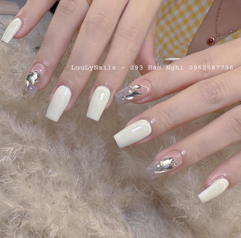 Lưu Ly Nail Art