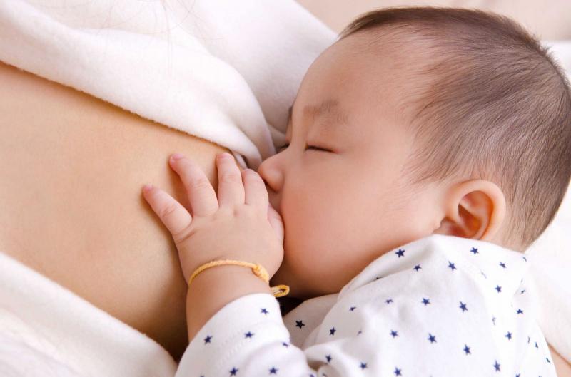 Lưu ý sử dụng sản phẩm cho phụ nữ đang cho con bú