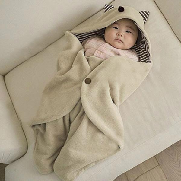 Mặc quần áo theo lớp cho trẻ